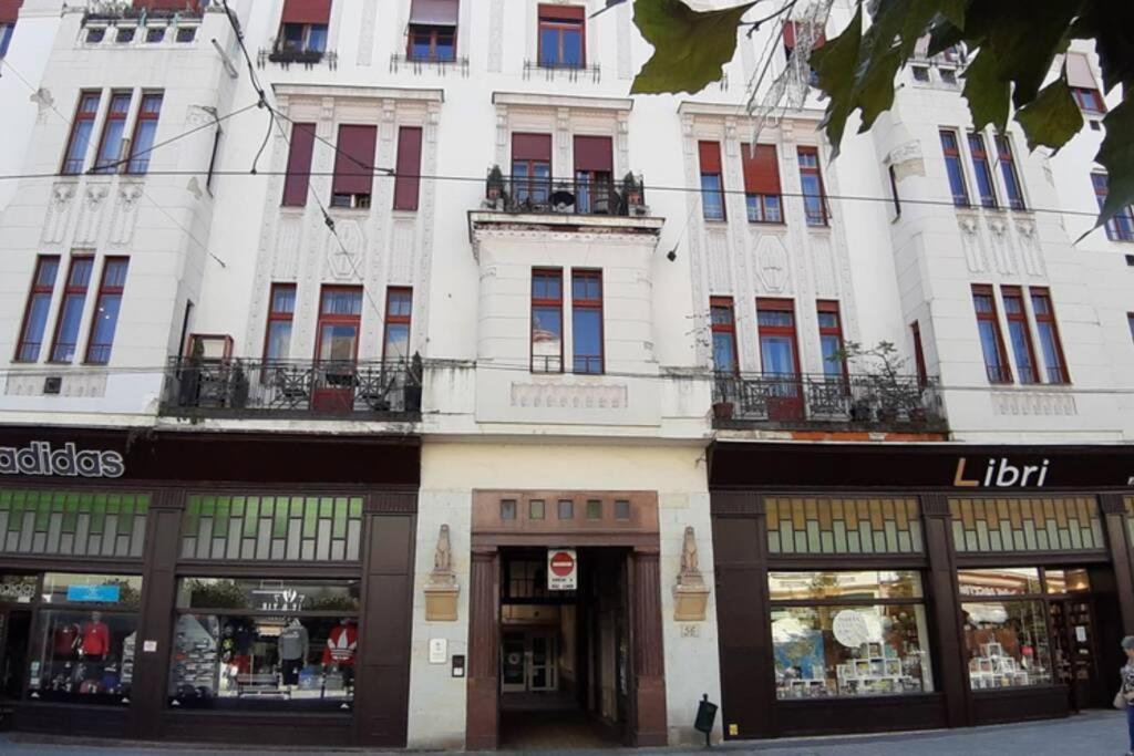 Little Cozy Apartman Miskolc Ngoại thất bức ảnh
