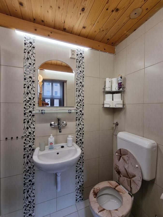 Little Cozy Apartman Miskolc Ngoại thất bức ảnh