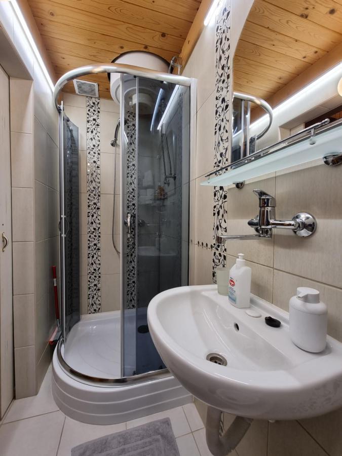 Little Cozy Apartman Miskolc Ngoại thất bức ảnh